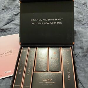 Brand New in Box
Luxe Brow Lamination Kit